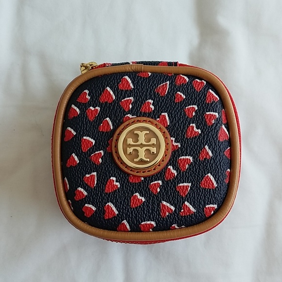 Brand new Tory Burch Kerrington Case Purse